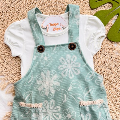 Conj. Body Manga Curta e Salopete Floral - Verde e Off White 